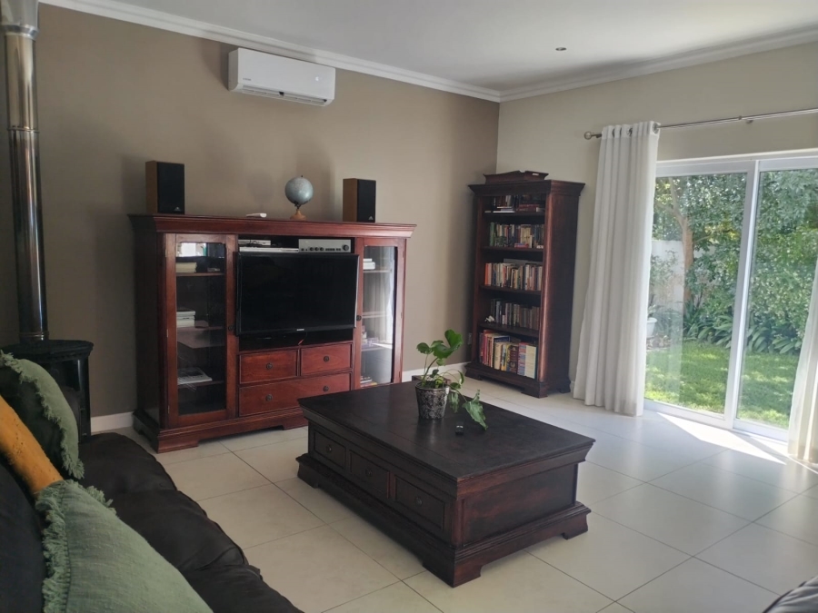 To Let 4 Bedroom Property for Rent in Val De Vie Estate Western Cape